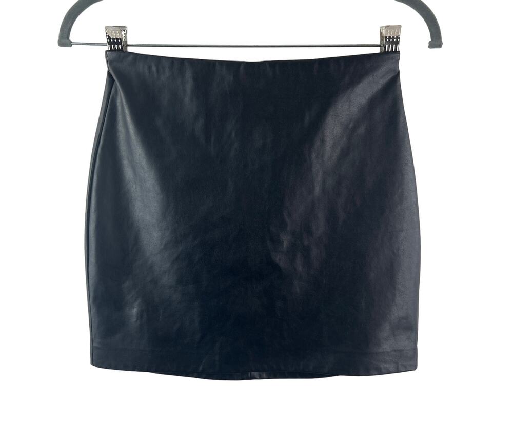 Wilfred Black A-line Mini Skirt Faux Leather High-Waisted Wash Back Zip Size 2
